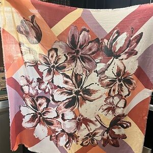 Vince Camuto Scarf Wrap oversized Geometric NWT (38.00 new)